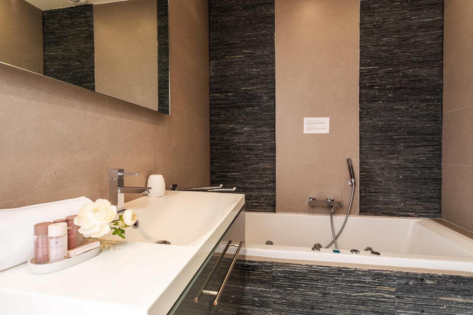 Metropole Ap4113 Nice, By Riviera Holiday Homes Екстериор снимка